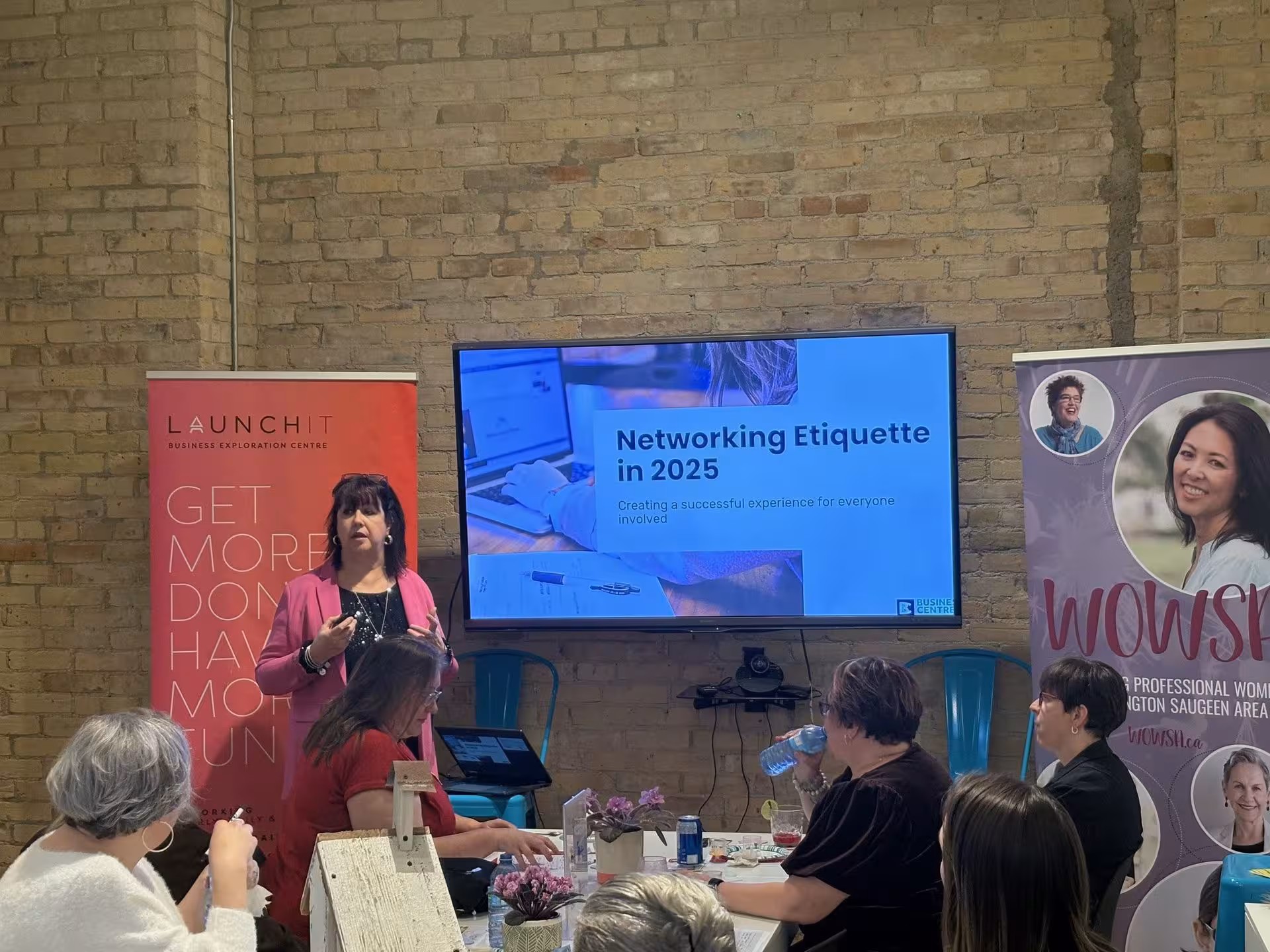 Networking Etiquette in 2025 presentation at a WOWSA event.
